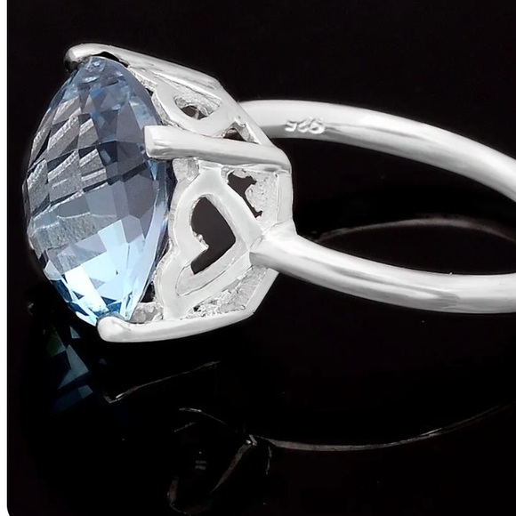 14k white gold finish & natural sky aquamarine faceted cushion cut 8 kts - Picture 2 of 3